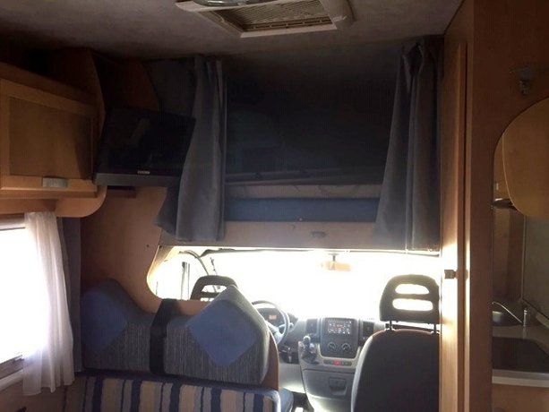 Vermietung von Alkoven Wohnmobil