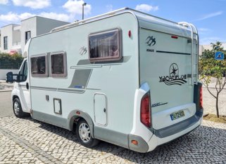 Motorhome Low profile Knaus Sport TI For hire in Santo António Da Charneca