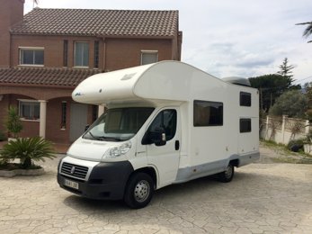 alkoof camper Mclouis McLOUIS  M700 Te huur in Valls