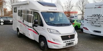 Motorhome Low profile Sunlight T60 For hire in Schweinfurt