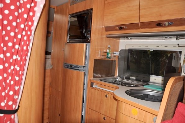 Aluguer de Autocaravana capucino Adria A660Sp