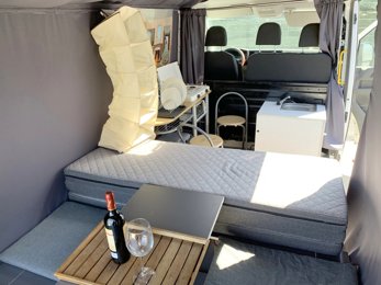 Fourgon aménagé crafter Crafter 2,0 l 102 ch en location à Utrera