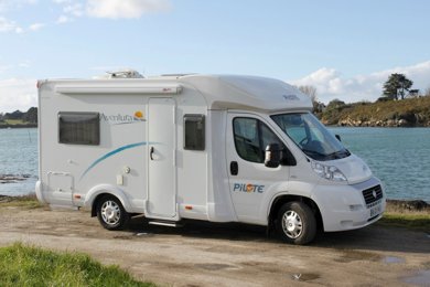 halfintegraal camper PILOTE P610 Te huur in Ploemel