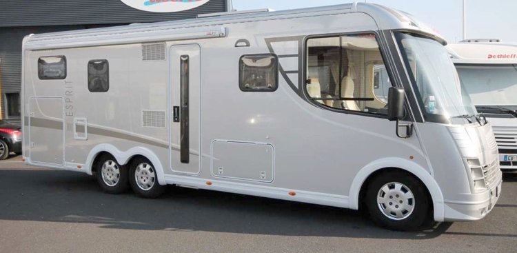 Vermietung von Vollintegriertes Wohnmobil