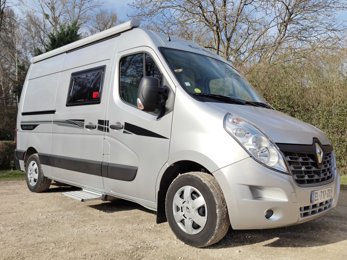 Fourgon aménagé Font Vendôme Master 2,3 l 130 ch en location à Roinville