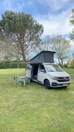 Van Volkswagen Volkswagen T6.1 California en location à Laurède