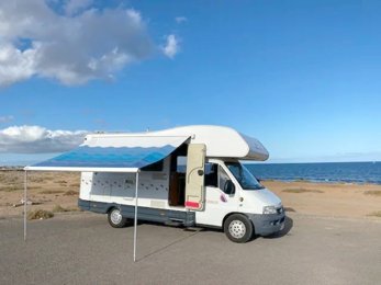 Autocaravana Capuchina Fiat Ducato 2,8 l 115 ch/Al-Ko En alquiler en Antigua