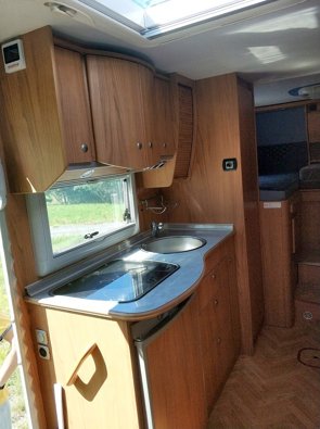 Aluguer de Autocaravana Integral Burstner Elegance I 710