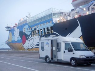 RV Low profile Knaus Sun Ti 605 L For rent in Kirchroth