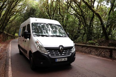 Fourgon aménagé Renault Master 2,3 l dci 130 ch en location à Candelaria