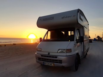 Autocaravana Capucino Fiat Ducato em aluguer em Lisboa