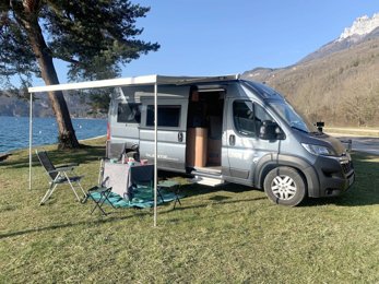Buscamper Pössl Summit 600 Plus Te huur in Grésy-Sur-Aix