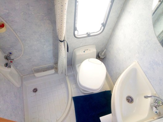 Aluguer de Autocaravana capucino Ford Transit