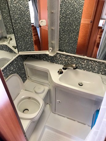 Vermietung von Vollintegriertes Wohnmobil