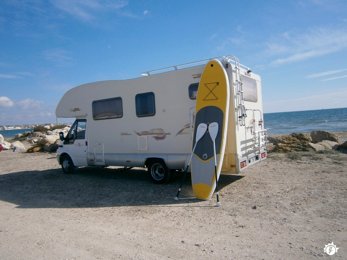 Camping-car Capucine Rimor Transit 2,4 l TDCi 115 ch. en location à Istres