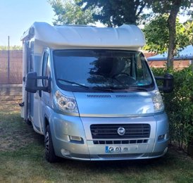Camping-car Profilé Aménagement personnel FIAT DUCATO en location à Oviedo
