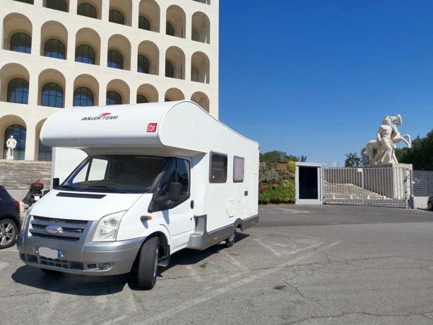 Vermietung von Alkoven Wohnmobil