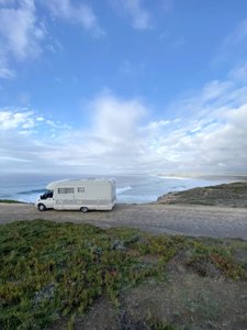 Low profile motorhome rental - Francisco