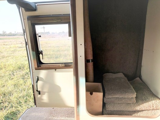 Aluguer de Furgão Mercedes Benz 207/D James Cook