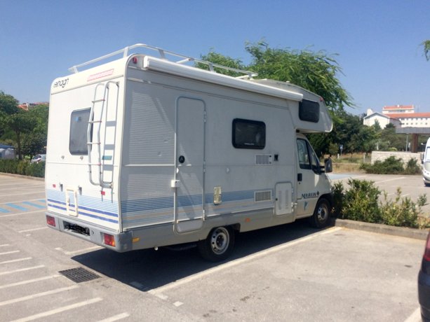 Viaggio del Camper Mansardato