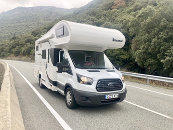 Autocaravana Capuchina Benimar 340 Up  En alquiler en Madrid