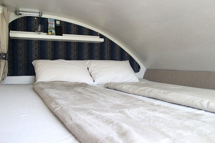 Rental Coachbuilt motorhome