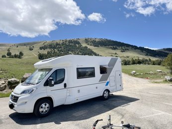Autocaravana Perfilada Sun Living A70DK En alquiler en Rubí