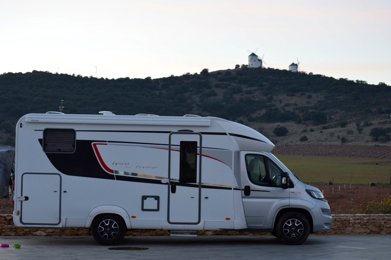Autocaravana Perfilada Fiat Bucato 150Cv Burstner Lyseo Privilege T710G em aluguer em Sanxenxo