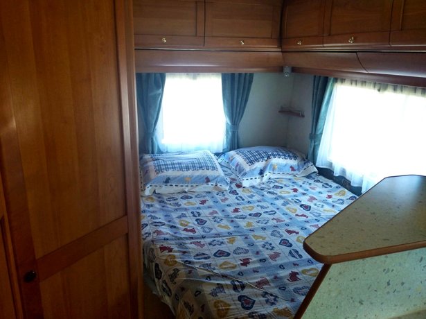 Viaggio del Camper Semintegrale