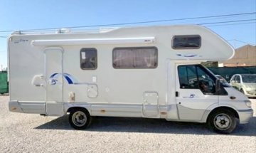 Alquiler de Autocaravanas y Furgonetas Camper Menorca Yescapa