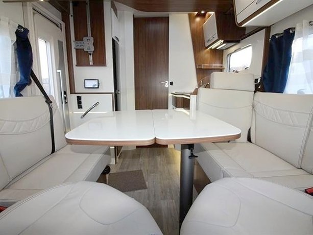 Alquiler de la Autocaravana Perfilada