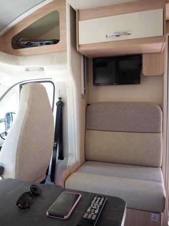 Aluguer de Autocaravana Perfilada