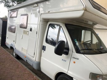 Autocaravana Capucino Fiat 230 em aluguer em Lagos