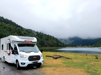 Camping-car Profilé Challenger 396 en location à Sant Cugat Del Vallès