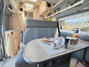 Buscamper Westfalia Transit 2,2 l TDCi 140 ch. Te huur in San Cristóbal De La Laguna