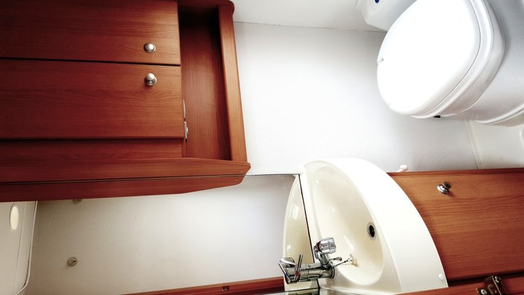 Vermietung von Alkoven Wohnmobil