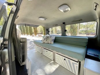 Van Campster  Te huur in Barcelona