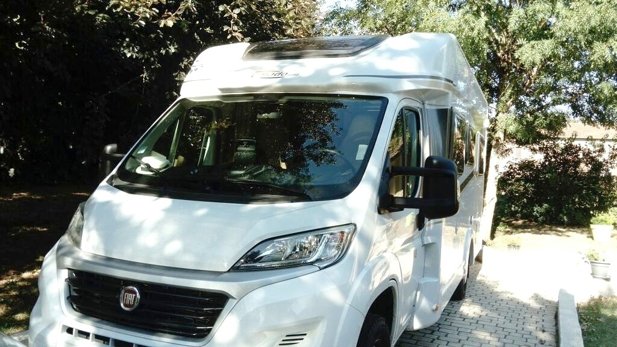 Aluguer de Autocaravana Perfilada Carado T348 T348