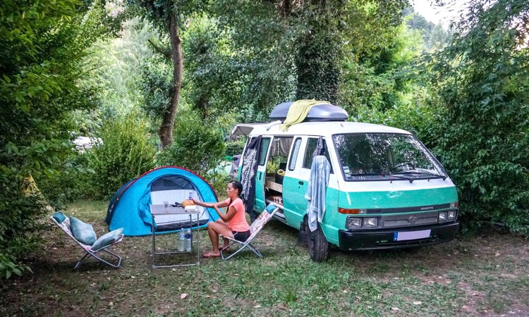 Aluguer de Campervan Nissan Vanette