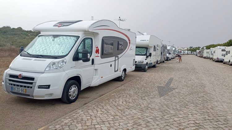 Alquiler de la Autocaravana Perfilada