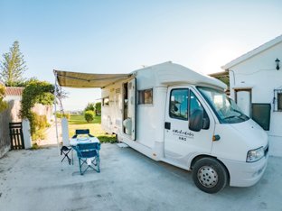 Motorhome Low profile Trigano Roller team For hire in Andalucía