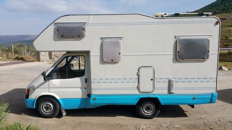 Vermietung von Alkoven Wohnmobil