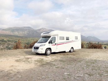 Autocaravana Perfilada Autostar Celtic P720 LC Lift En alquiler en Saint-Martin-De-Crau