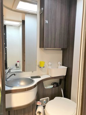 Aluguer de Autocaravana Perfilada Benimar Tessoro 463