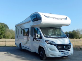 Autocaravana Capuchina Chausson C656 En alquiler en Vallons-De-L'Erdre
