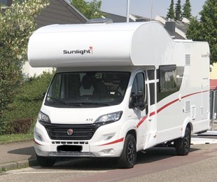 Alkoven Wohnmobil Sunlight A72 zu vermieten in Sinsheim