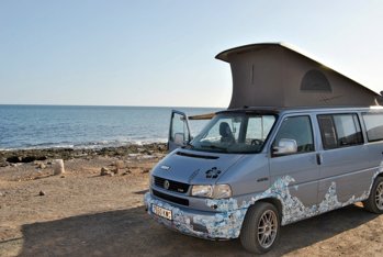 Campingbus Volkswagen T4 California Blau zu vermieten in Tuineje