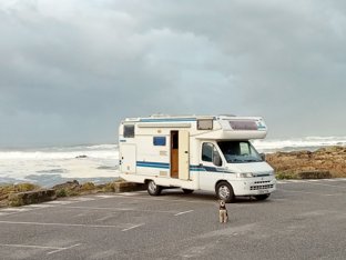 Parking de caravanas autocaravanas y furgonetas campers en Redondela :  Mundovan