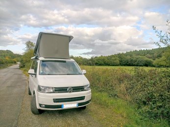 Van Volkswagen California Edition en location à Baud