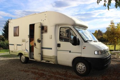 Autocaravana Perfilada Mclouis Mac louis 261 En alquiler en Souyeaux